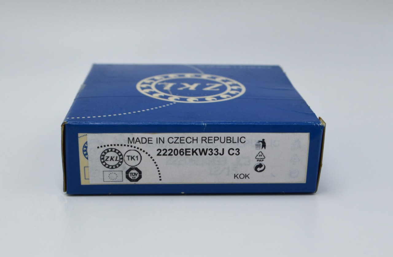 Двухрядный сферический роликоподшипник ZKL 22206 EKW33JC3