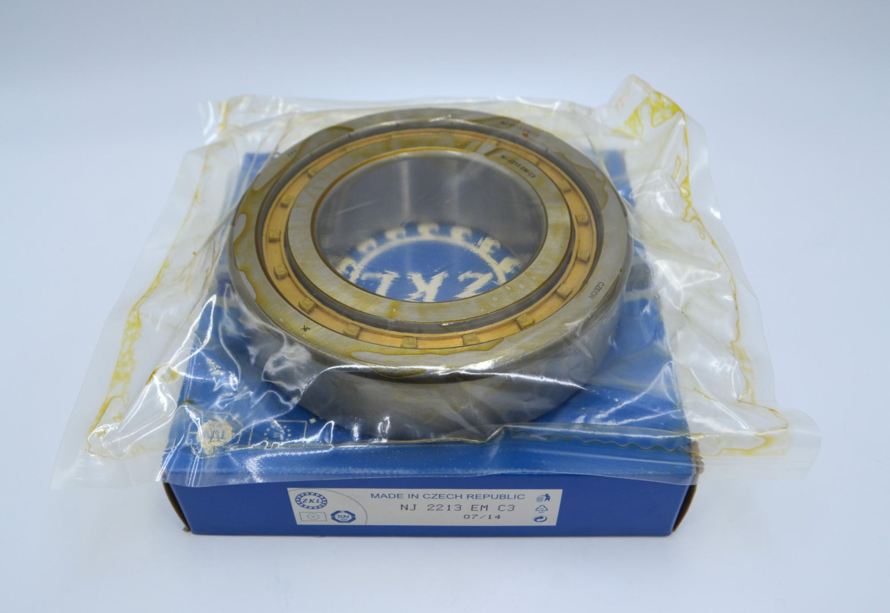 Цилиндрический роликоподшипник ZKL NJ2213 EMC3